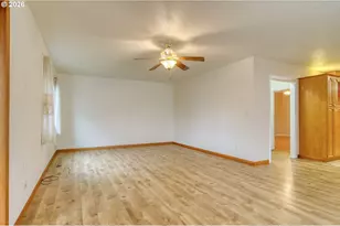 314 N 6th St, Saint Helens, OR 97051 - Photo 11