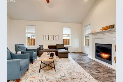 20800 Yosemite St, Aurora, OR 97002 - Photo 7