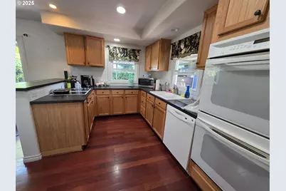 124 NW 18th Ave, Camas, WA 98607 - Photo 7