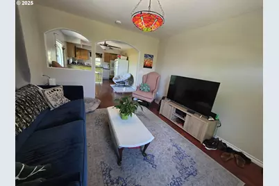 124 NW 18th Ave, Camas, WA 98607 - Photo 3