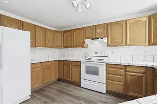 5718 SE Steele St, Portland, OR 97206 - Photo 17