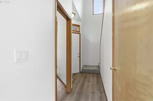 5718 SE Steele St, Portland, OR 97206 - Photo 5