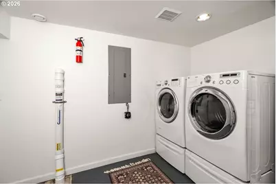 2307 NE 42nd Ave, Portland, OR 97213 - Photo 45