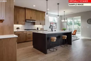 1108 N Helens Vw Dr, Ridgefield, WA 98642 - Photo 3