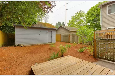 5824 N Syracuse St, Portland, OR 97203 - Photo 25