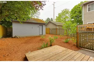 5824 N Syracuse St, Portland, OR 97203 - Photo 25