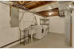 5824 N Syracuse St, Portland, OR 97203 - Photo 23