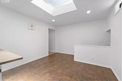 11122 NE Wygant St, Portland, OR 97220 - Photo 15