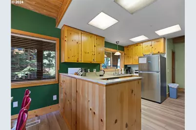 88940 E Round Mountain Loop, Government Camp, OR 97028 - Photo 7