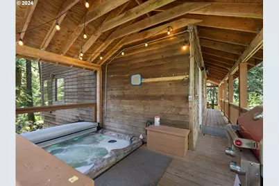 88940 E Round Mountain Loop, Government Camp, OR 97028 - Photo 29