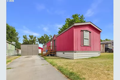 1800 NE 10th St, Hermiston, OR 97838 - Photo 1