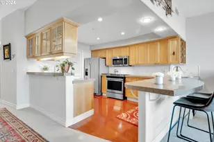 905 N Harbour Dr, Portland, OR 97217 - Photo 5