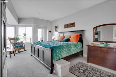 905 N Harbour Dr #6, Portland, OR 97217 - Photo 21