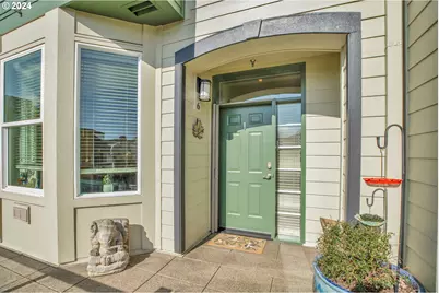 905 N Harbour Dr #6, Portland, OR 97217 - Photo 3