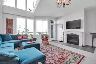 905 N Harbour Dr, Portland, OR 97217 - Photo 9