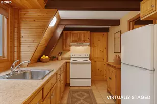 10282 Fieldcrest Dr, Birkenfeld, OR 97016 - Photo 5