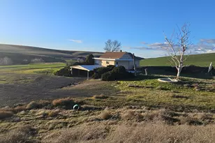 46078 Raymond Rd, Helix, OR 97835 - Photo 3