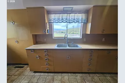 46078 Raymond Rd, Helix, OR 97835 - Photo 11