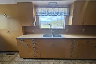 46078 Raymond Rd, Helix, OR 97835 - Photo 11
