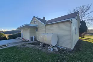 46078 Raymond Rd, Helix, OR 97835 - Photo 35