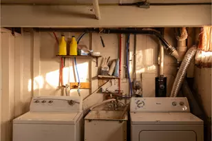 11020 NE Glisan St, Portland, OR 97220 - Photo 17