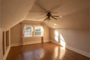 11020 NE Glisan St, Portland, OR 97220 - Photo 11