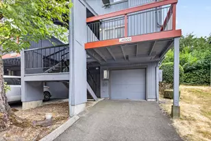 24002 NE Treehill Dr, Wood Village, OR 97060 - Photo 1