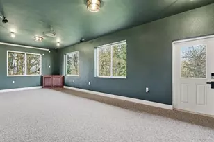 195 Rockwood Rd, Kalama, WA 98625 - Photo 33