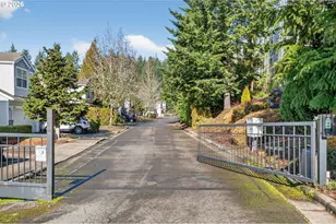 15866 SW Cherrywood Ln, Portland, OR 97224 - Photo 37