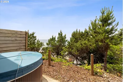 1933 SW Coast Ave, Lincoln City, OR 97367 - Photo 39