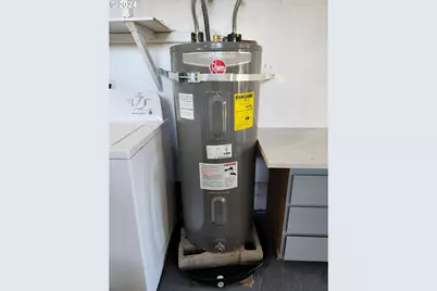 504 Silver Ave, Drain, OR 97435 - Photo 21