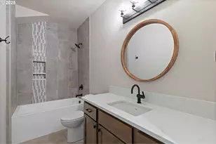 819 Southwest 13th Street, Newport, OR 97365 - Photo 29