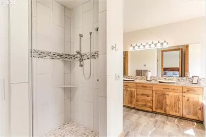 6150 NW Kingwood Ave, Redmond, OR 97756 - Photo 13