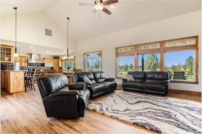 6150 NW Kingwood Ave, Redmond, OR 97756 - Photo 11