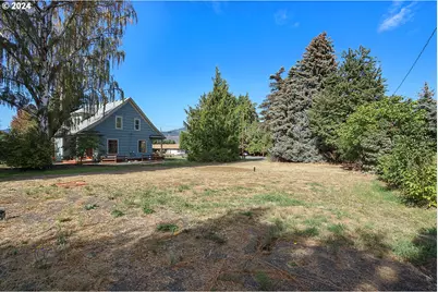 2455 Belmont Dr, Hood River, OR 97031 - Photo 15