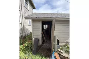 33964 D St, Eugene, OR 97405 - Photo 19