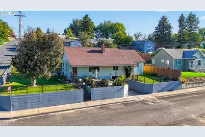 1302 SW Goodwin Pl, Pendleton, OR 97801 - Photo 3