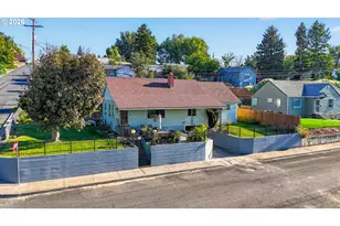 1302 SW Goodwin Pl, Pendleton, OR 97801 - Photo 3