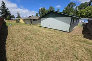 1407 Bowmont Ave, Kelso, WA 98626 - Photo 31