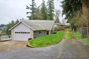 301 Edgewood Dr, Silverton, OR 97381 - Photo 7