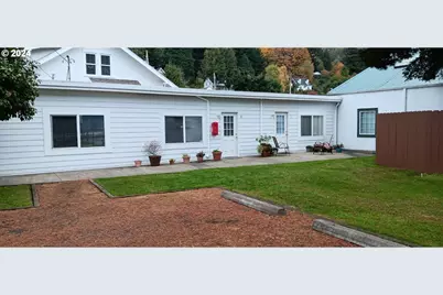 160 Spring St, Gardiner, OR 97441 - Photo 1