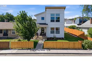 1224 E 8th St, The Dalles, OR 97058 - Photo 1