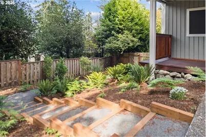 1410 Woodland Ter, Lake Oswego, OR 97034 - Photo 41