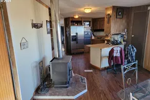 88160 Fairview Ln, Christmas Valley, OR 97641 - Photo 7