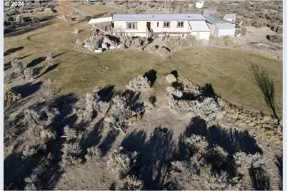 88160 Fairview Ln, Christmas Valley, OR 97641 - Photo 27