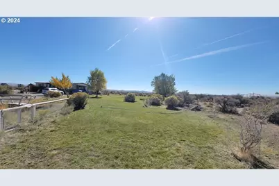 88160 Fairview Ln, Christmas Valley, OR 97641 - Photo 23