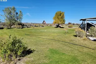 88160 Fairview Ln, Christmas Valley, OR 97641 - Photo 15