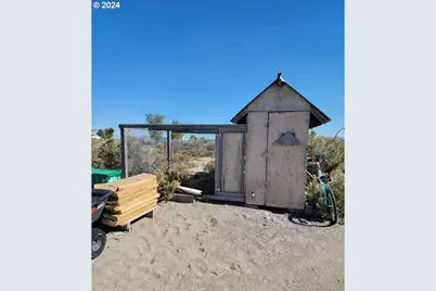 88160 Fairview Ln, Christmas Valley, OR 97641 - Photo 37