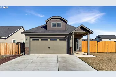 3011 NW Dogwood Ave, Redmond, OR 97756 - Photo 1