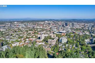 2393 SW Park Pl, Portland, OR 97205 - Photo 43